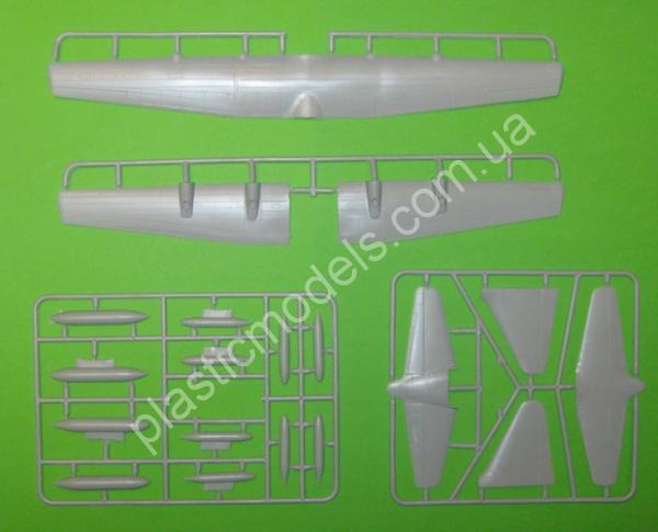 1/144 A-model 1437 C-130A 'Hercules'