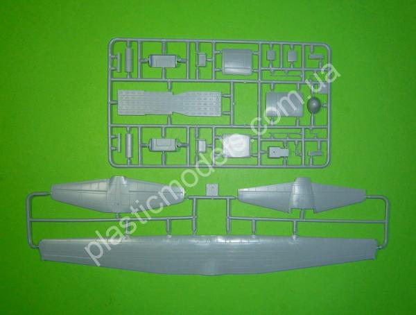 1/144 SOVA-M 14004 C-130K W2 Snoopy
