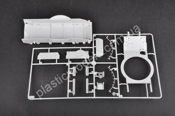 1/35 Trumpeter 5541 Soviet IT-1 Missile tank