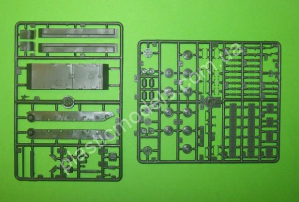1/72 UM 368 Tank T-34 screned (Экранированный)