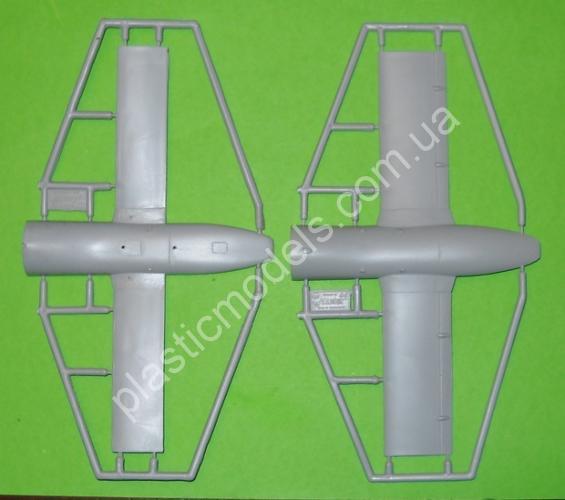 1/72 A-model 72201 White Knight & Space Ship One (SS1)