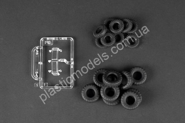 1/72 Trumpeter 07195 MAZ-537G late type with MAZ/ChMZAP-5247G semi-trailer