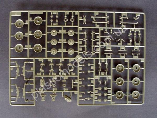 1/35 Trumpeter 01003 ZIL-157K military truck