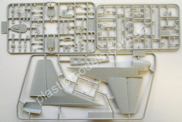 1/72 A-model 72141 Antonov An-8 