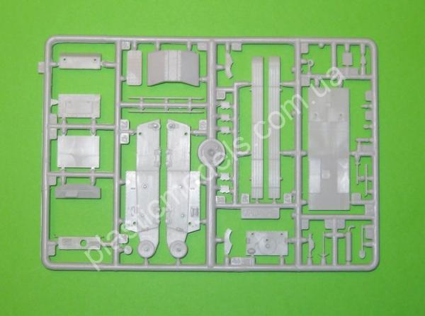 1/72 UM 351 Commanders tank Pz Bef 38 (t)