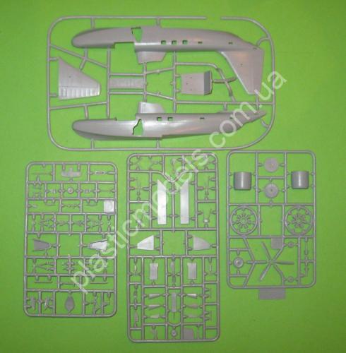 1/72 SOVA-M 72025 Beriev Be-8 (With water skis & hydrofoils)