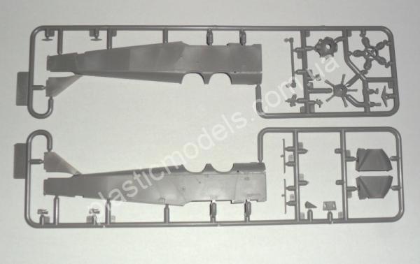 1/48 ICM 48251 У-2/По-2, советский многоцелевой самолет ІІ МВ