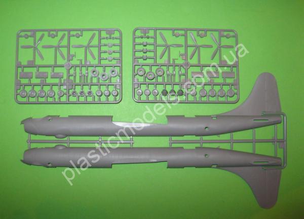 1/144 Roden 347 Convair B-36 Peacemaker