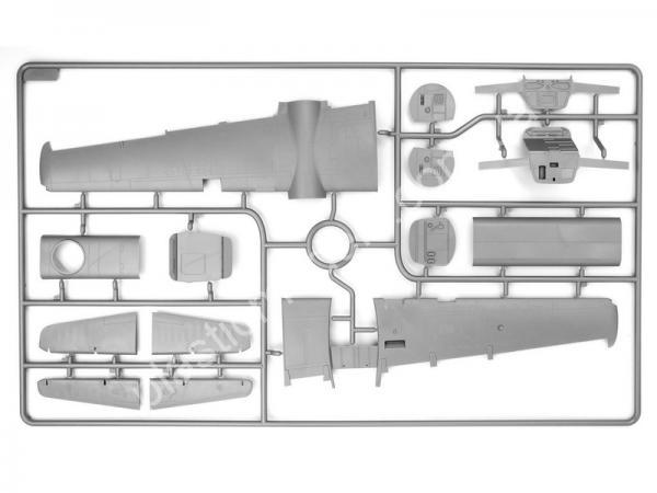 1/48 ICM 48289 “Jig Dog” JD-1D Invader with KDA-1 drone