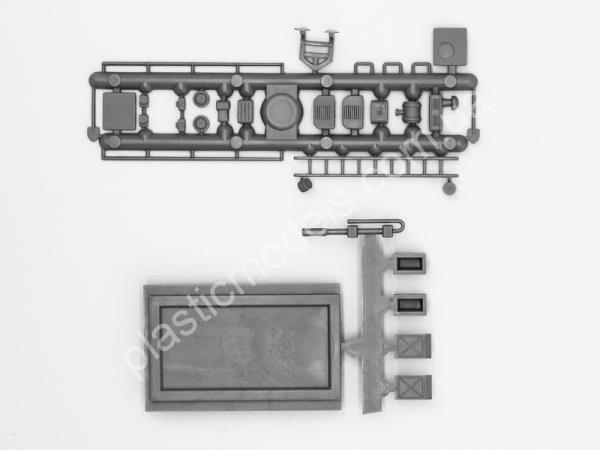 1/72 ICM 72812 Command Vehicle ZiL-131