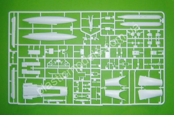 1/48 Academy 12356 F-4J Phantom II 'VMFA-333 Shamrocks'