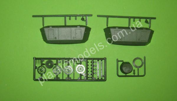 1/72 Ummt 667 Armored car DTR-casemate on a railway platform