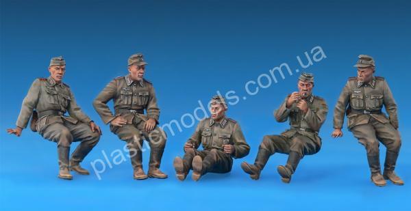 1/35 MiniArt 35040 German Artillery Crew Riders