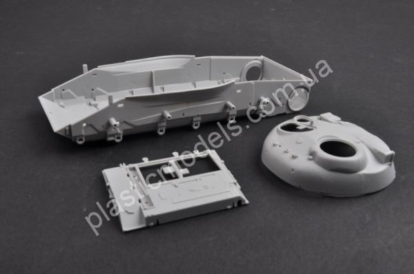 1/35 Trumpeter 1578 Soviet T-64 Model 1972 Main Battle Tank