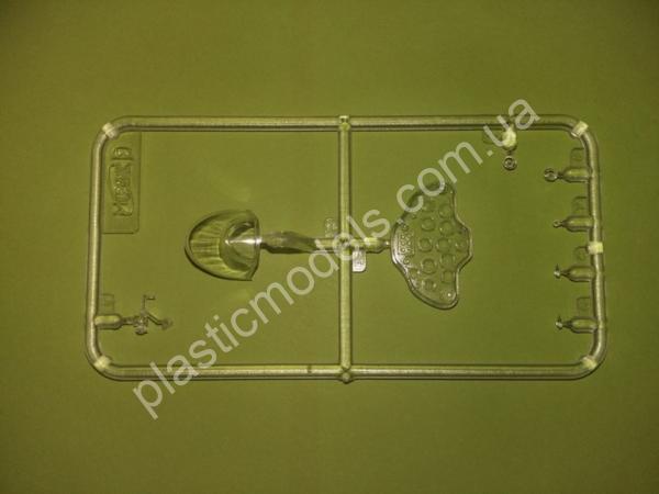 1/32 ICM 32004 I-16 type 10