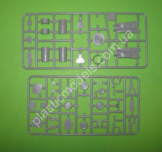 1/72 Modelsvit 72011 Cу-17М