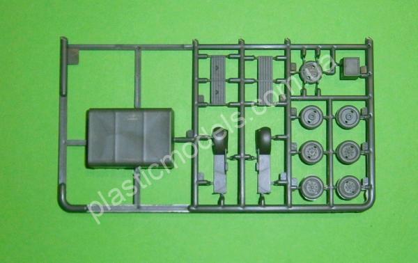 1/72 First To Fight 017 Polski Fiat 621 with the AA machine gun
