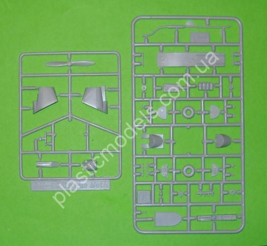1/48 A-model 4803 De Haviliand DH-60C