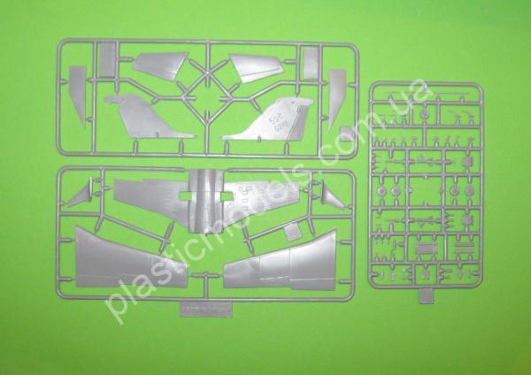 1/72 A-model 72325 Bombardier Learjet 60XR Vista
