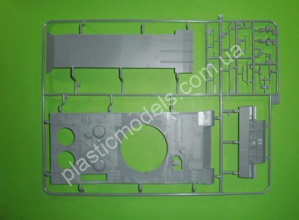1/35 ICM 35013 Leopard 2A6 with crew