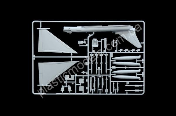 1/72 Italeri 1457 Eurofighter EF-2000 Typhoon R.A.F. Service