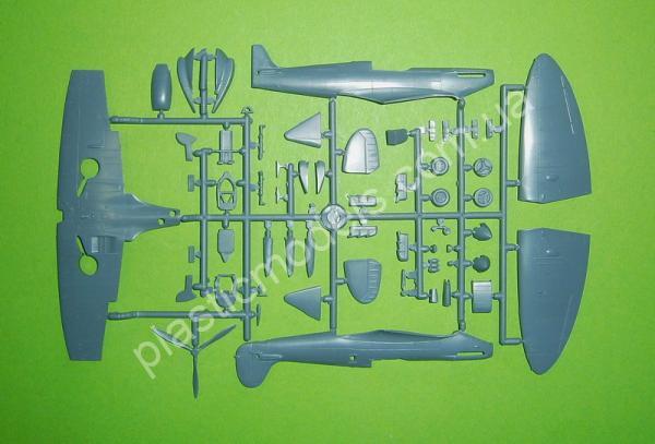 1/72 Kovozavody Prostejov 0501 Supermarine Spitfire Pr.IV