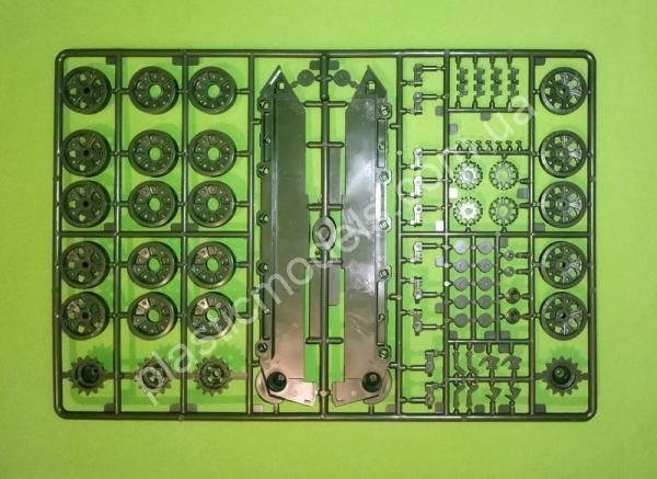 1/35 SKIF 220 OT-55