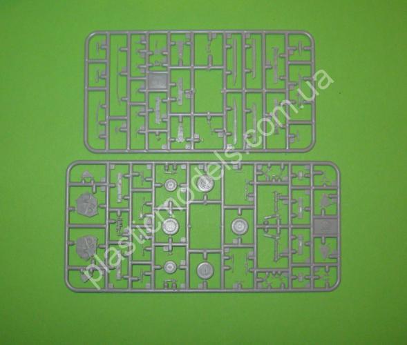 1/72 Modelsvit 72051 Su-22UM3K advanced two-seat trainer (Export vers.)