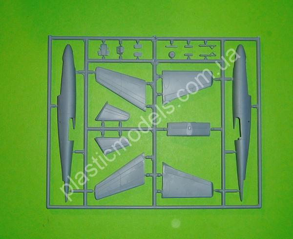 1/72 AZ model 7853 Heinkel He 162B-3 “Volksjäger 46”