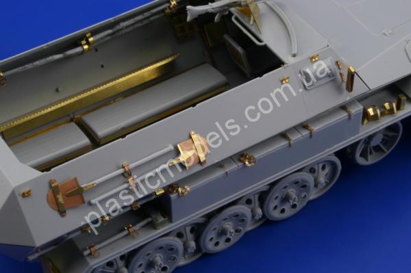 1/35 Eduard 35955 Sd.Kfz.251/1 Ausf.B for Zvezda