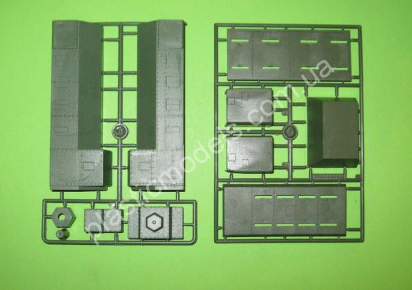 1/72 UMmt 680 Armored locomotive of type 