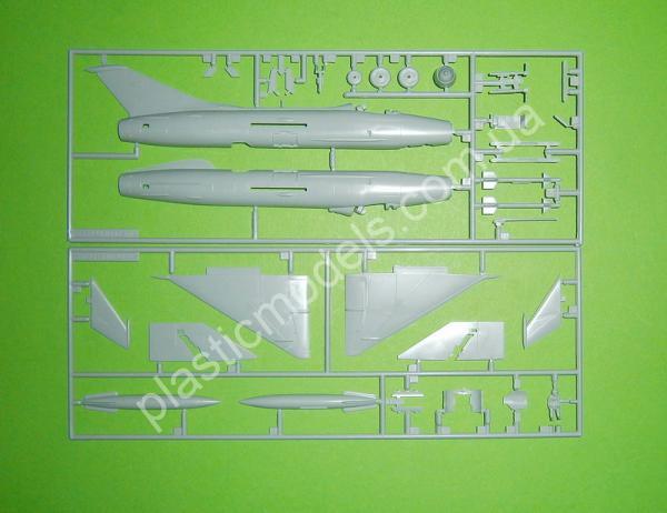 1/72 Academy 12442 MIG-21 Fishbed