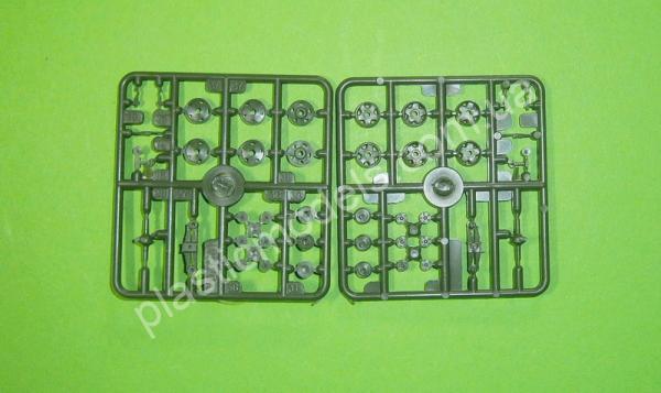 1/72 UM 590 Oil-servicing MZ-38 soviet truck