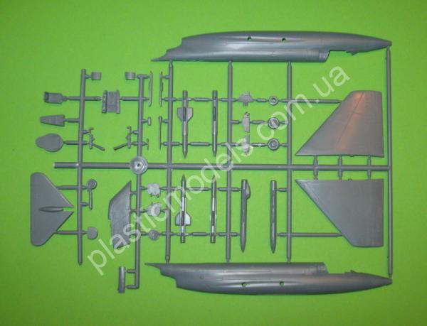 1/72 AZ model 7692 Rocketeer T.Mk.51/2A/2G
