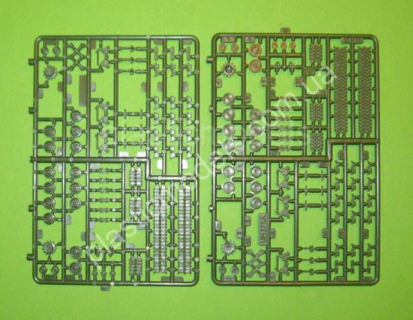 1/72 UM 375 Medium tank M4(105)HVSS Serman