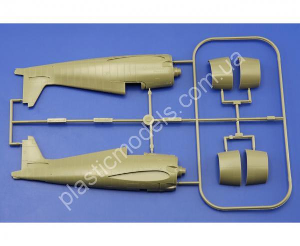 1/48 Eduard 8224 F6F-5 Hellcat late