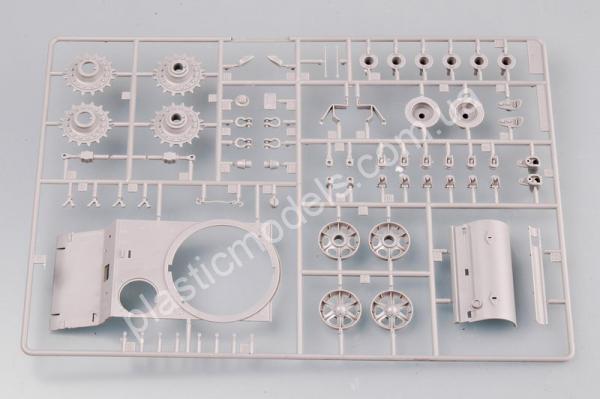 1/35 Trumpeter 00311 Russia KV-2(1939)Tank