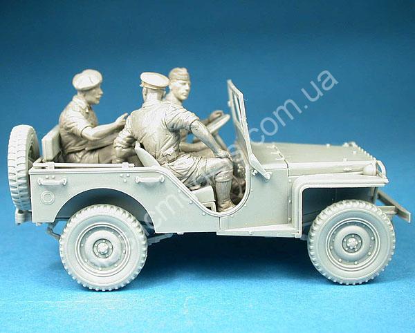 1/35 Mini-Art 35050 Британский командирский автомобиль с экипажем