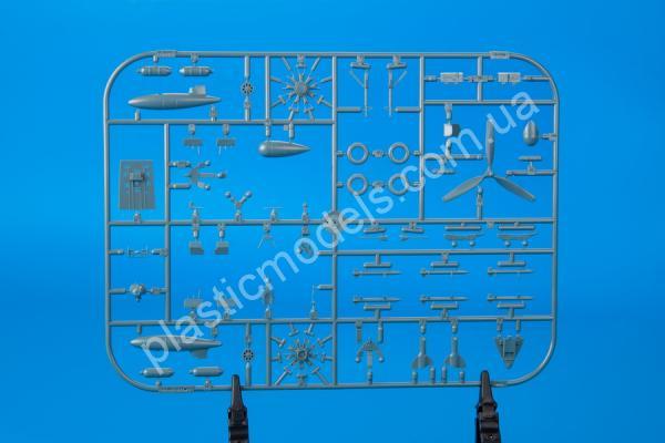 1/72 Eduard 7450 Grumman F6F-5
