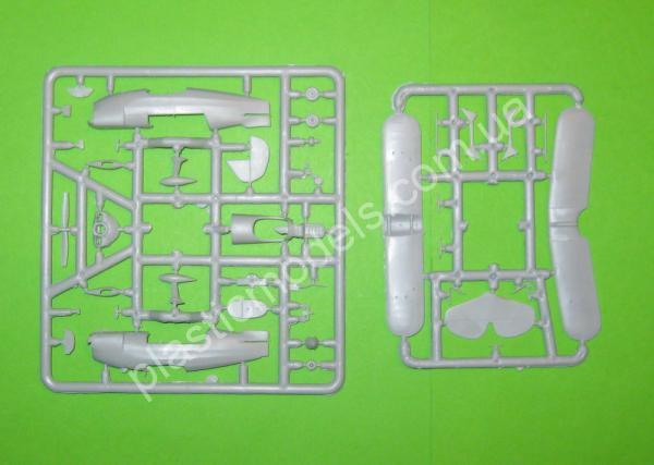1/72 A-model 7287 Christen Eagle I