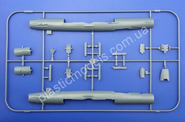1/48 Eduard 8233 MiG-21SMT