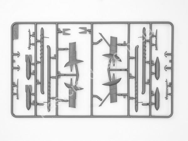 1/32 ICM 32021 CR. 42 LW WWII German Luftwaffe Ground Attack Aircraft