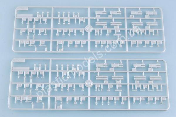 1/700 Trumpeter 05723 Ukraine Navy Slava Class Cruiser Vilna Ukraina