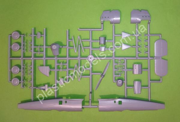 1/72 RS models 92260 Aero A-101