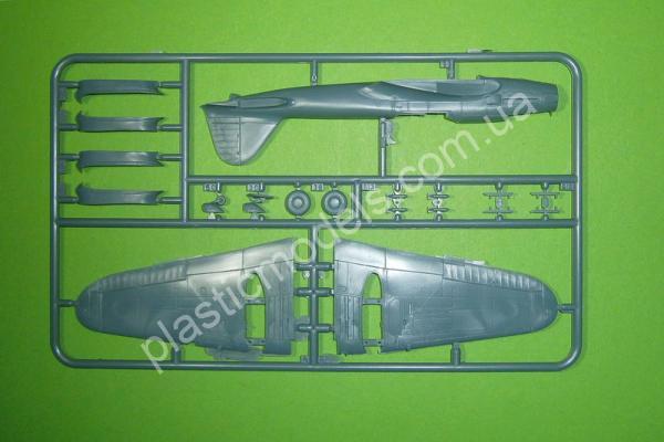 1/72 Kovozavody Prostejov 7219 Ilyushin IL-2 „Interim Guners Station“
