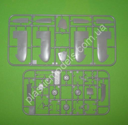 1/48 Dora Wings 48002 Gee Bee Super Sportster R-1