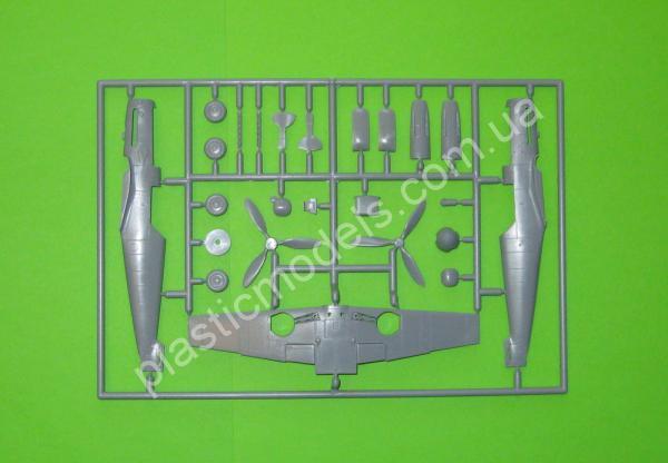 1/72 AZ model 7511 Messerschmitt Bf 109 G-6 Trop AZ model