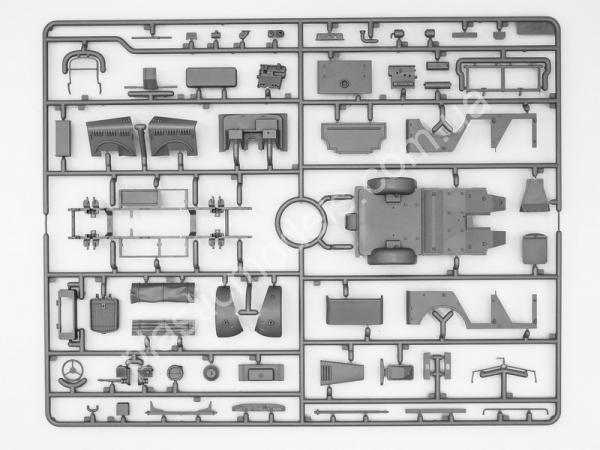 1/35 ICM 35584 le.gl.Einheits-Pkw Kfz.4 German Light Anti-Aircraft Vehicle