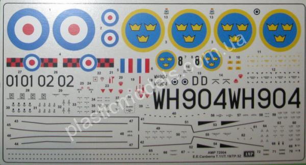 1/72 AMP 72004 Canberra T. MK11