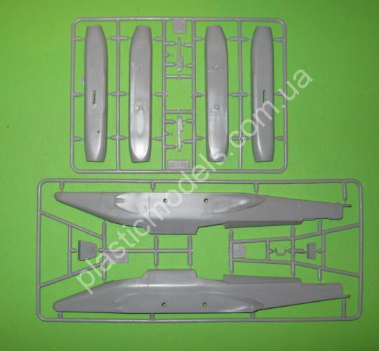 1/72 A&A models 7211 IL-102 Experimental ground-attack aircraft